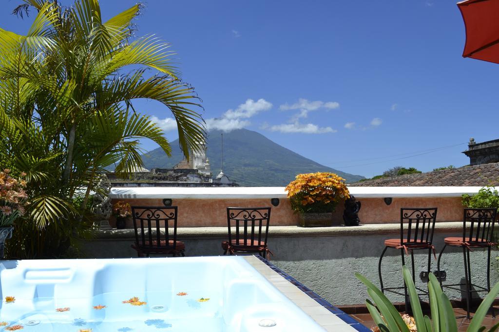 D'Leyenda Hotel Antigua Eksteriør billede