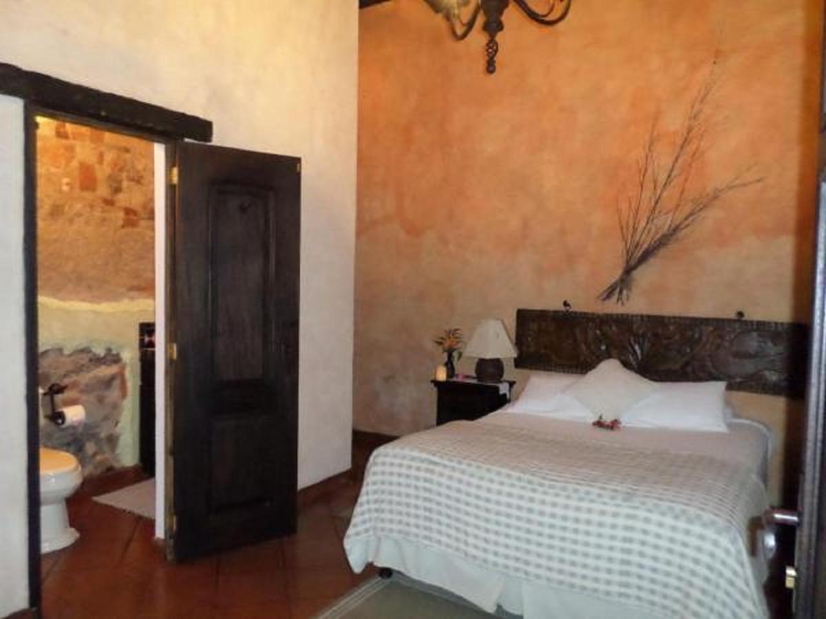 D'Leyenda Hotel Antigua Eksteriør billede