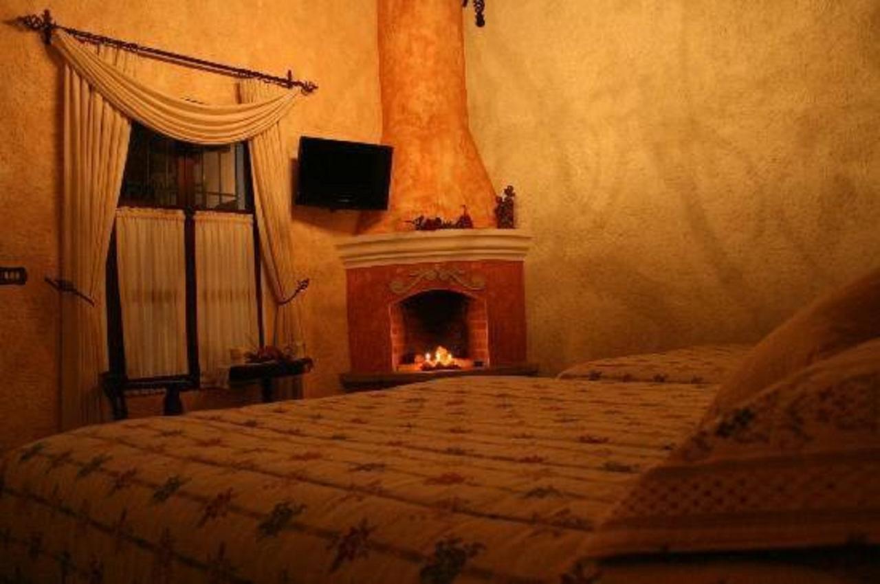 D'Leyenda Hotel Antigua Eksteriør billede